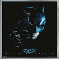 Стрип Филм - Темниот Витез - Бетмен Со Ѕиден Постер На Батаранг, 22.375 34